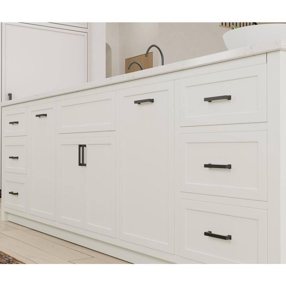 Chelsey 4" Center to Center Bar Pull