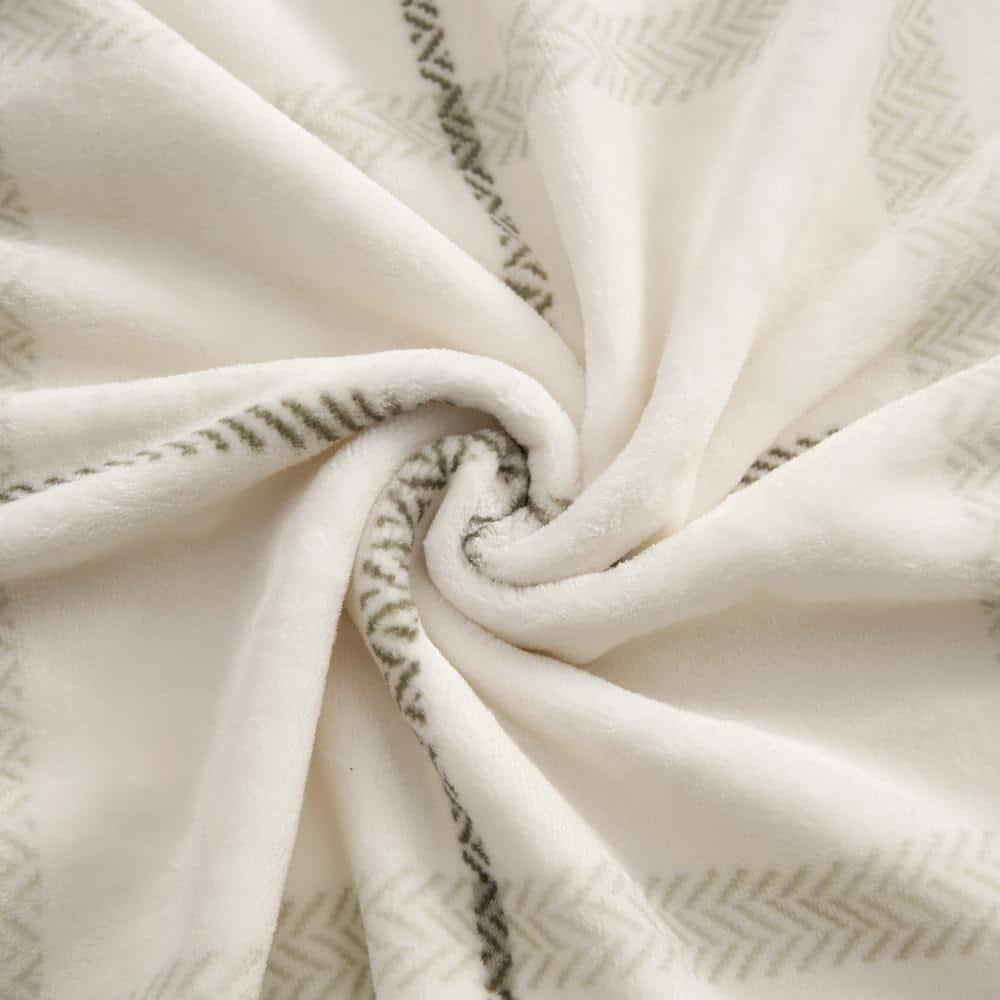 Lucky Brand Lucky Brand Palmdale Reversible Plush & Cozy Thow Blankets - 50" x 70"