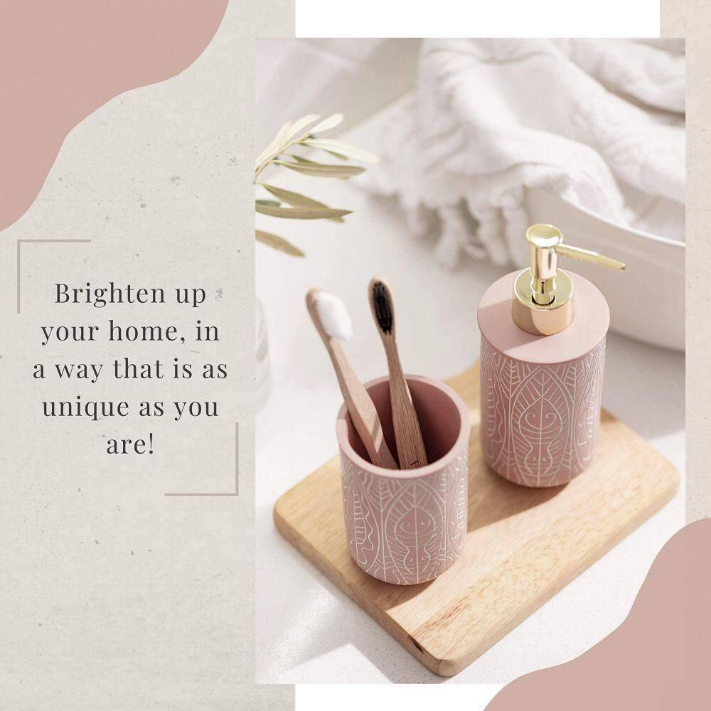 Premium Coral Pink Bathroom Accessories Set. Bathroom Set. Bathroom Decor. Accesorios para Baños. New Apartment Essentials. Toothbrush Holder and Soap Dispenser.