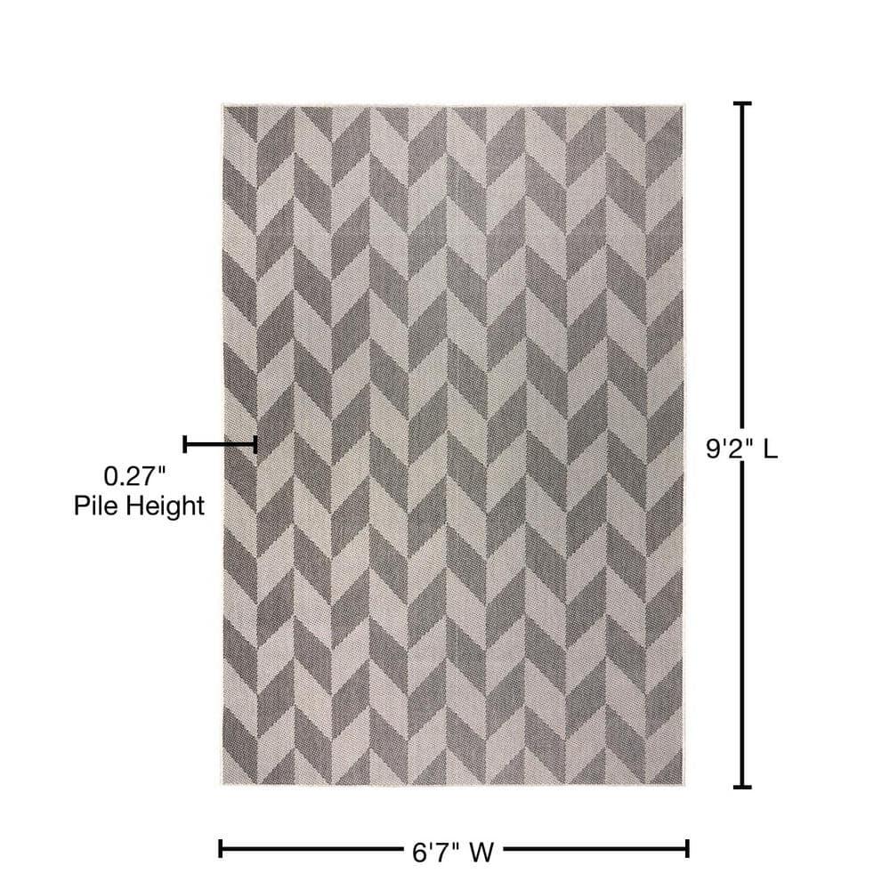 Nicole Miller New York Patio Country Calla Herringbone Indoor/Outdoor Area Rug, Black/Gray