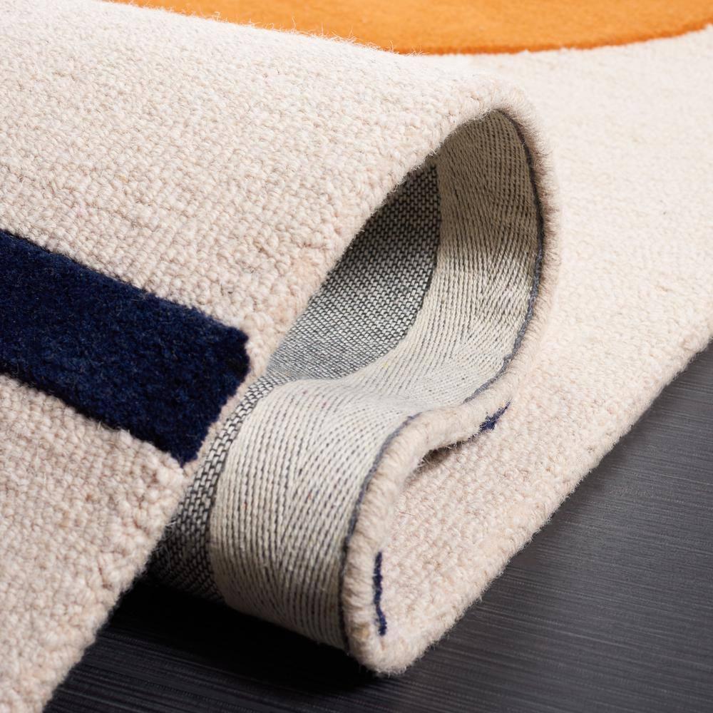 Rodeo Drive RD883 Hand Tufted Indoor Area Rug - 6'x9' - Blush/Black - Safavieh