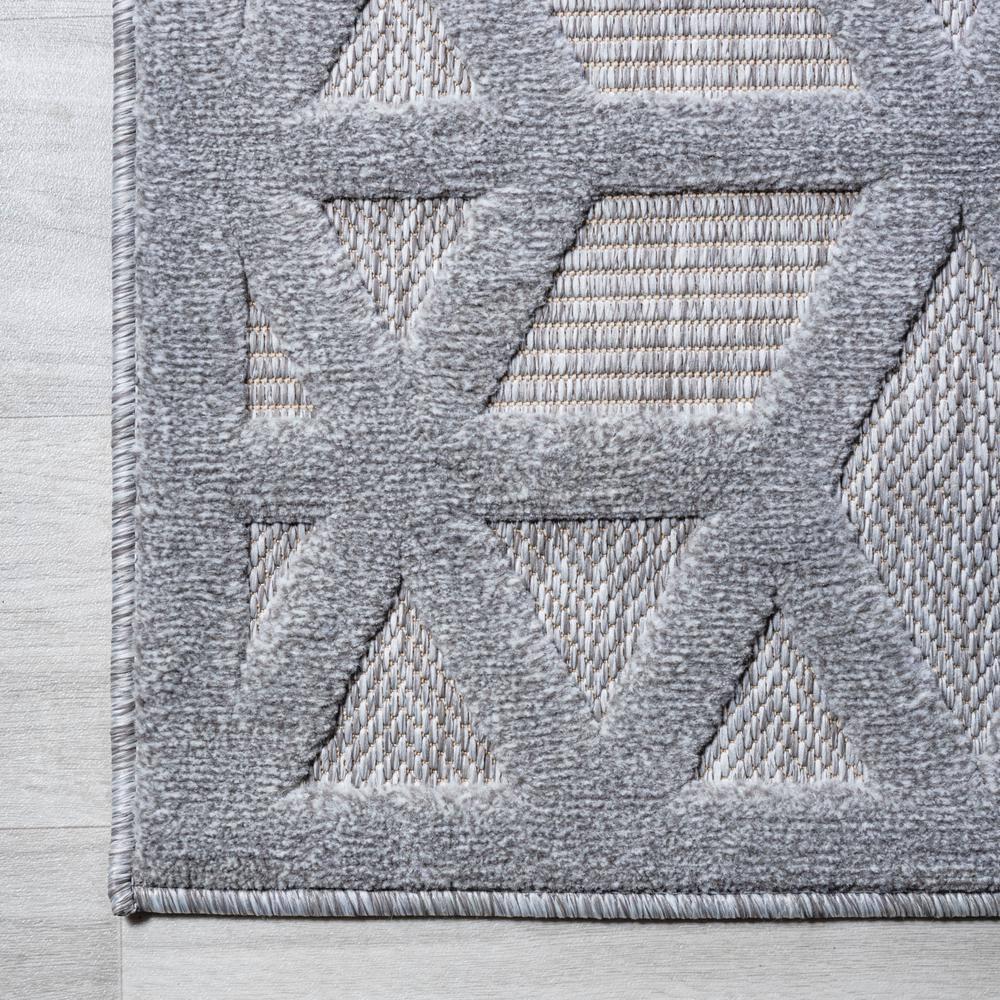 5'x8' Talaia Neutral Geometric Indoor/Outdoor Area Rug, Light Gray - JONATHAN Y