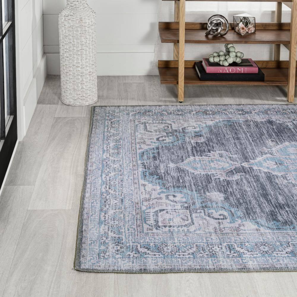 Wincer Chenille Cottage Medallion Machine-Washable Gray/Blue/White 3 ft. x 5 ft. Area Rug - JONATHAN Y