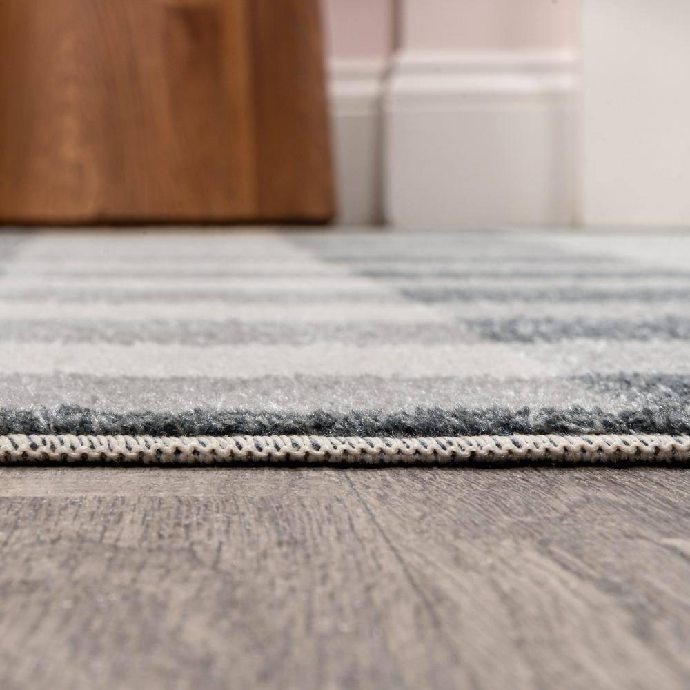 JONATHAN Y Gingham Gradient Plaid Cottage Machine-Washable Light Gray/Dark Gray/Cream 3 ft. x 5 ft. Area Rug