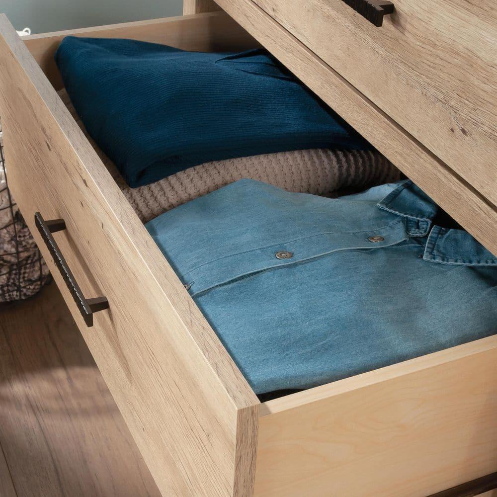 Oglesby 55.827'' W 6 - Drawer Dresser