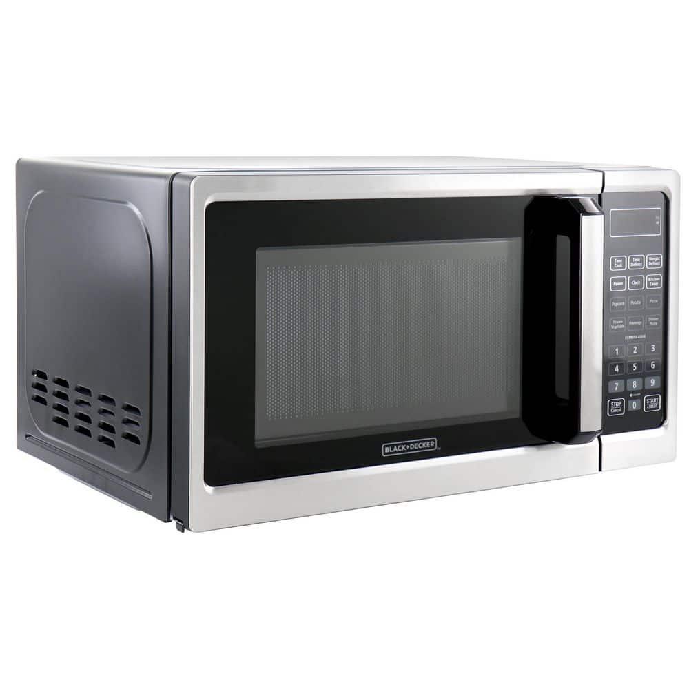 Black+Decker 0.7 Cubic Feet 700 Watt Countertop Microwave