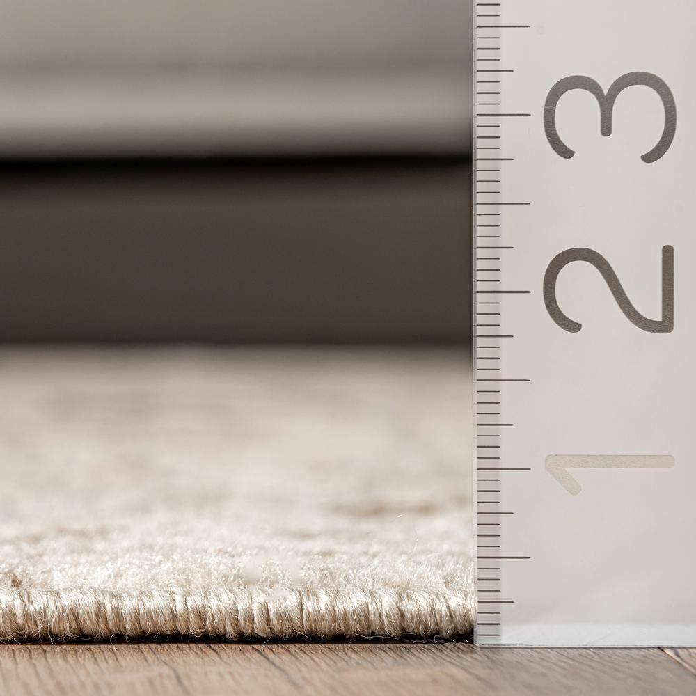 Nuloom Freja Floral & Paisley 5x8 Indoor Area Rug for Living Room Bedroom Dining Room Kitchen, Beige/Ivory