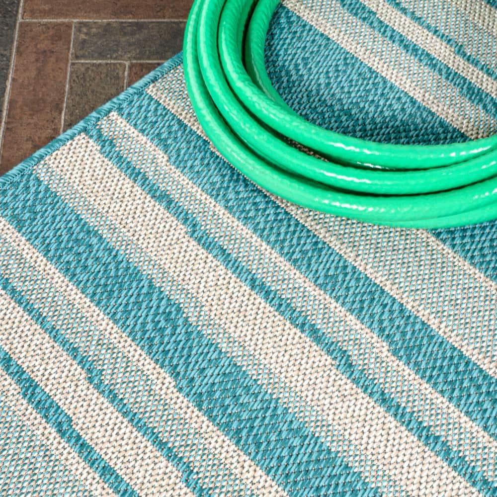 4' x 6' Castara Wavy Stripe Modern Indoor/Outdoor Area Rug, Aqua/Cream - JONATHAN Y