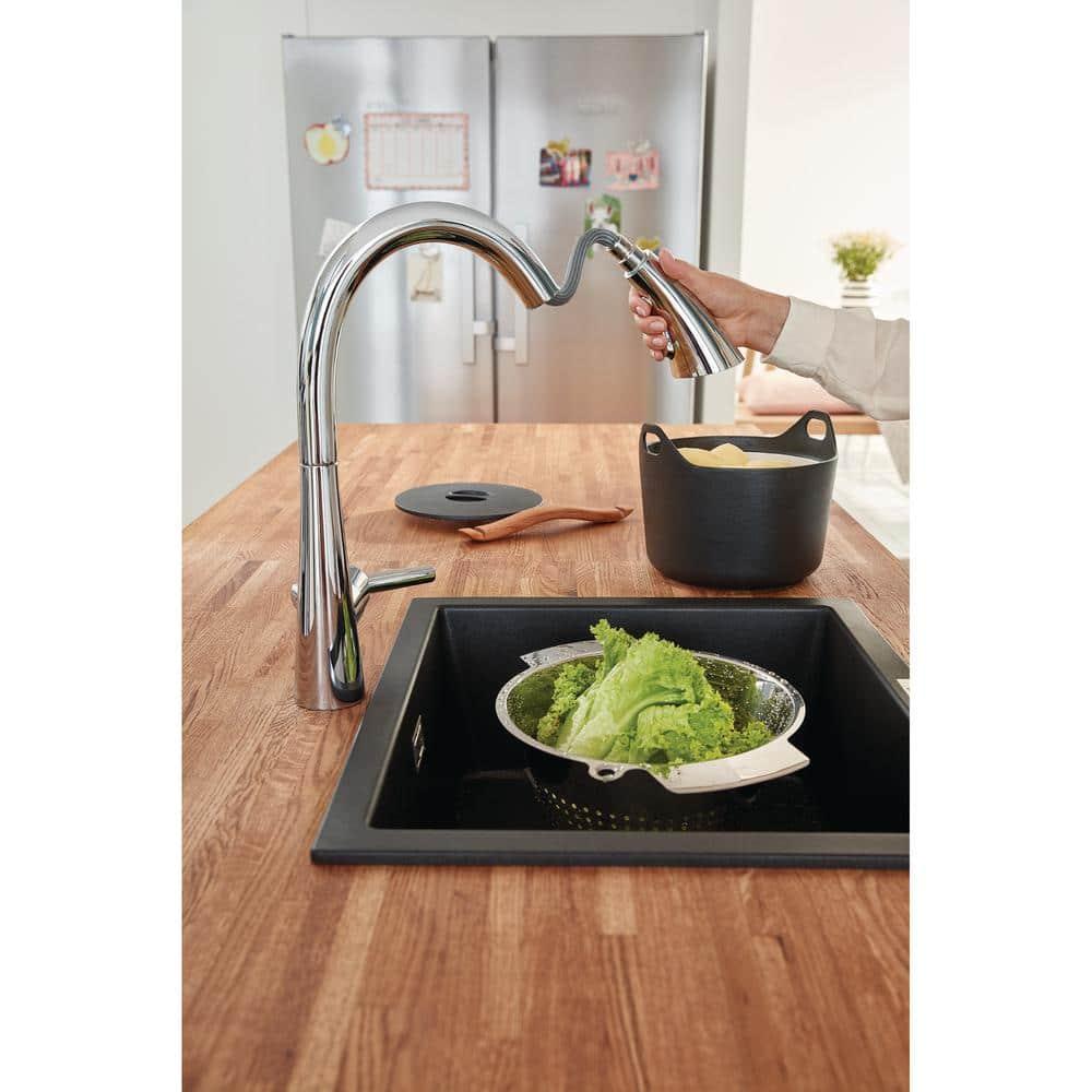 ZEDRA Single-Handle Pull Down Kitchen Faucet Triple Spray 1.75 GPM