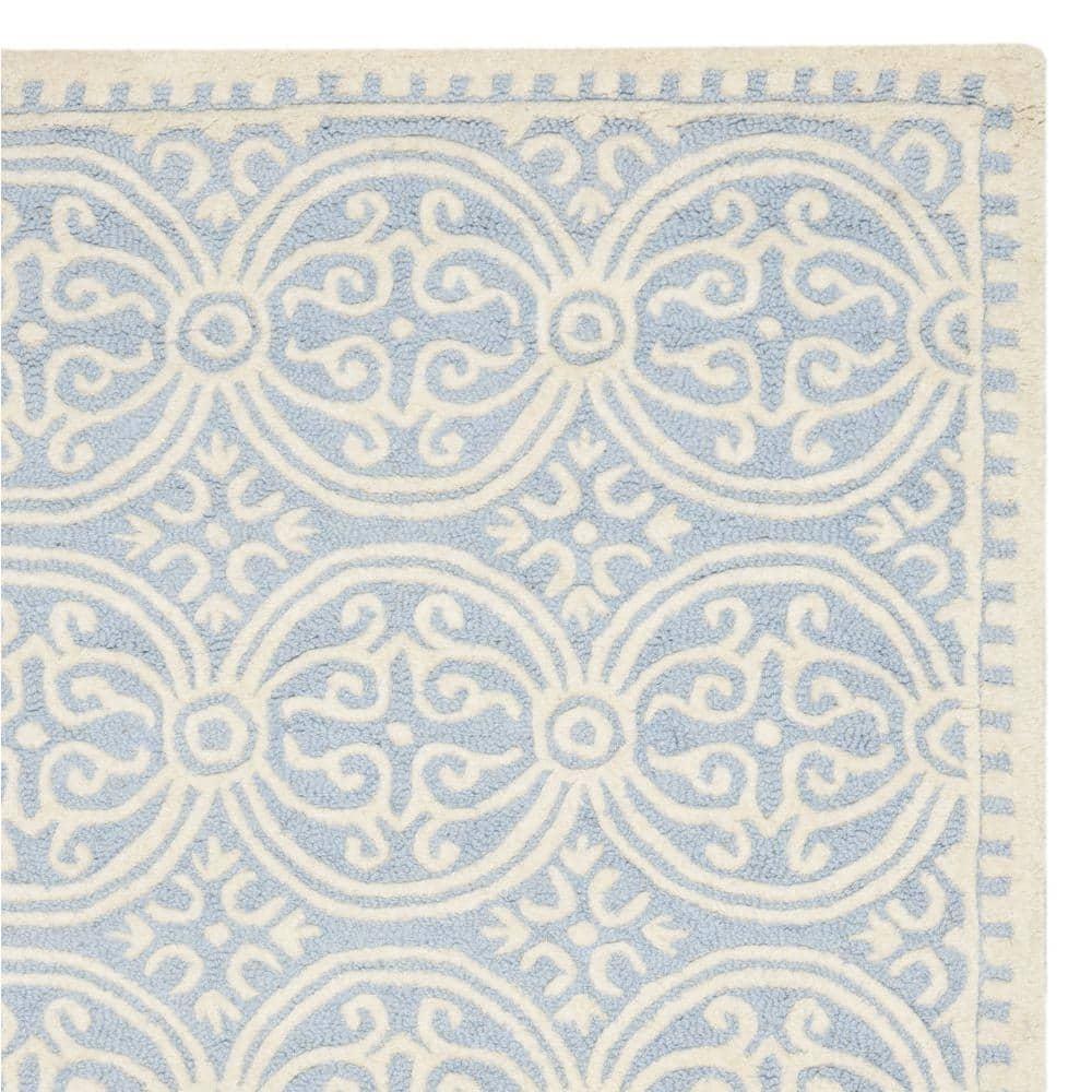 SAFAVIEH Cambridge Leslie Geometric Wool Area Rug, Light Blue/Ivory, 4' x 6'