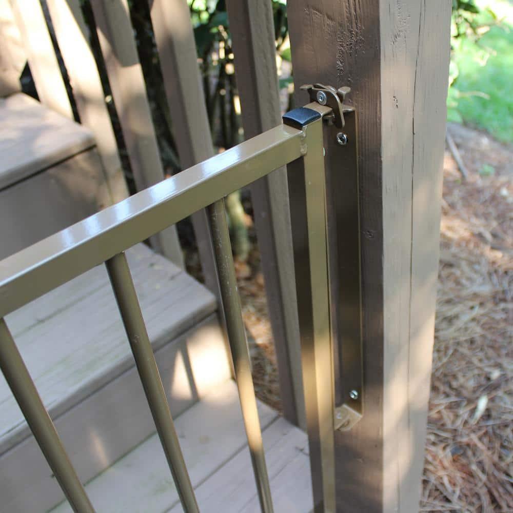 Cardinal Gates Outdoor Safety Gate