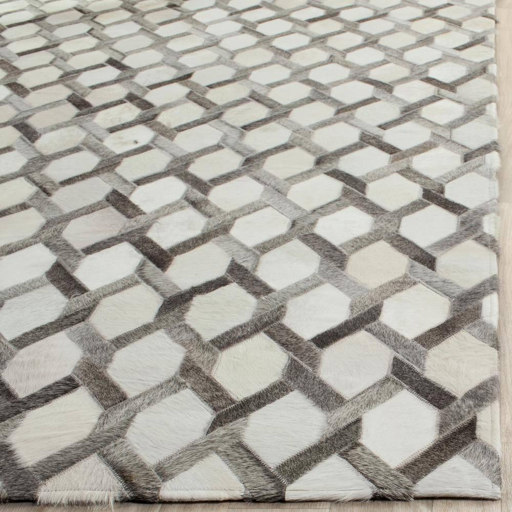 Studio Leather STL666 Hand Woven Indoor Area Rug - Ivory/Grey - 5'x8' - Safavieh
