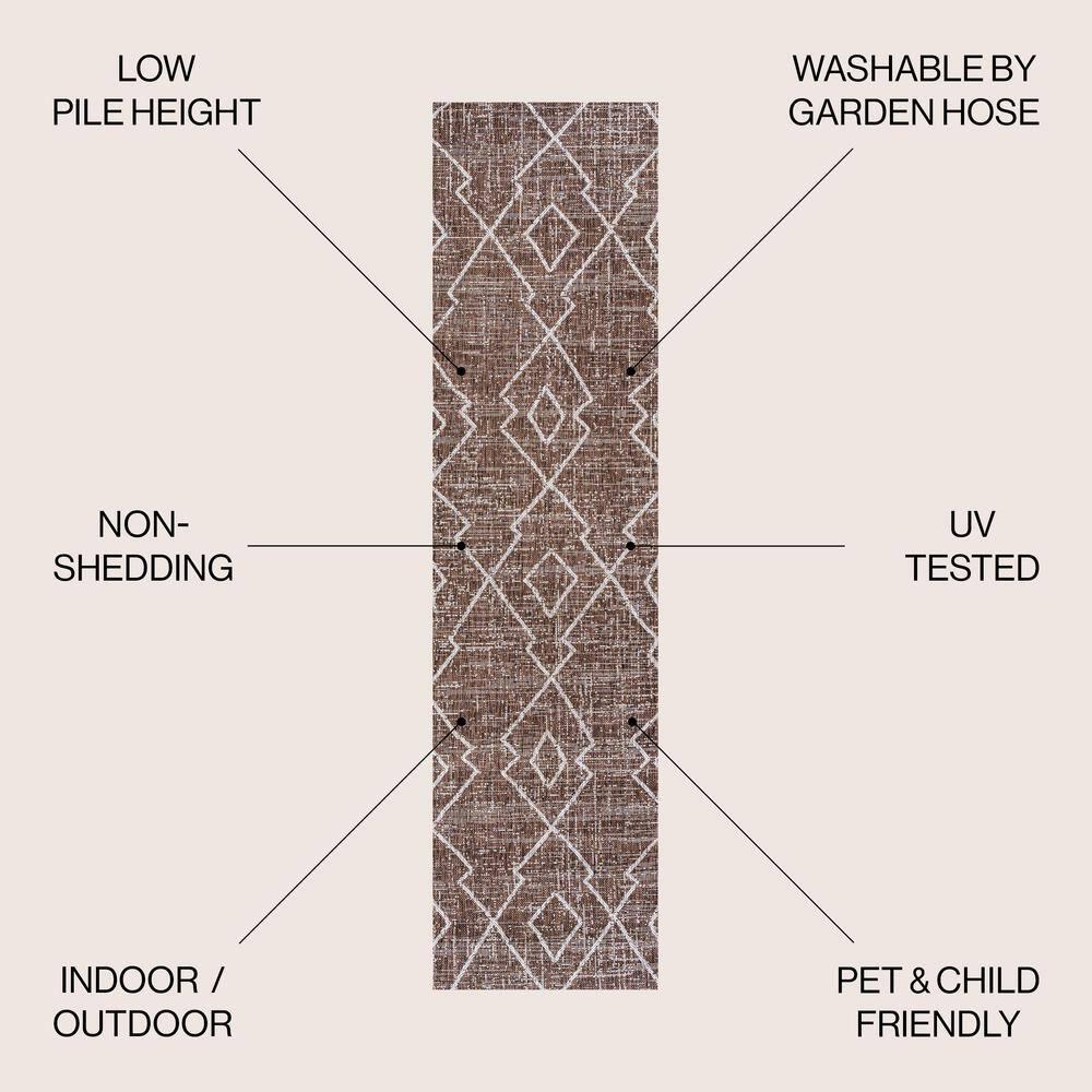 2'x10' Carwa Diamond Trellis Indoor/Outdoor Runner Rug, Brown/Beige - JONATHAN Y