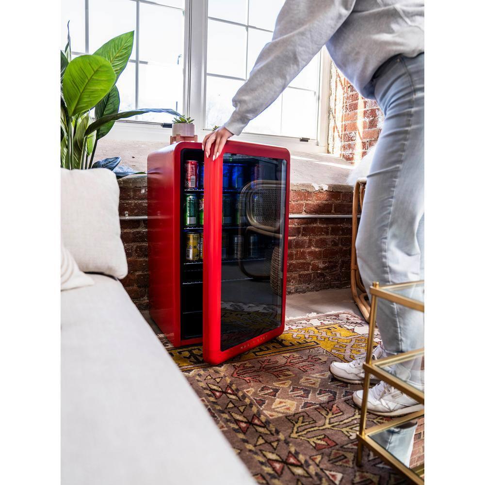 Magic Chef Magic Chef 17.5'' W 20 Cans (12 oz.) 3.4 Cubic Feet Beverage Cooler with Wine Storage and Glass Door