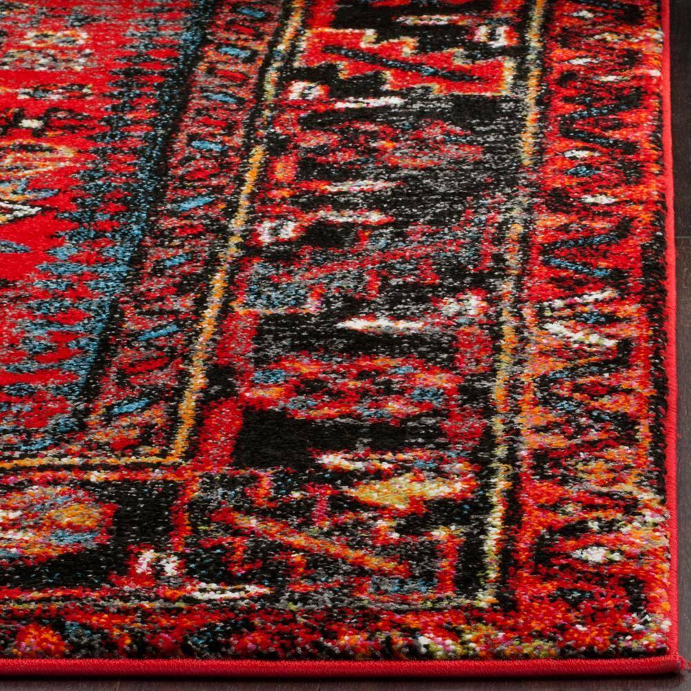Vintage Hamadan VTH229 Power Loomed Area Rug - Red/Black - 4'x6' - Safavieh.