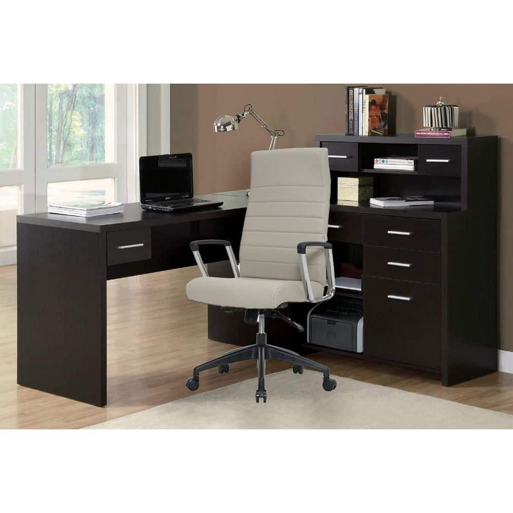 LeisureMod Hilton High-Back Adjustable Office Conference Chair Upholstered in Leather with Steel Frame in Tan