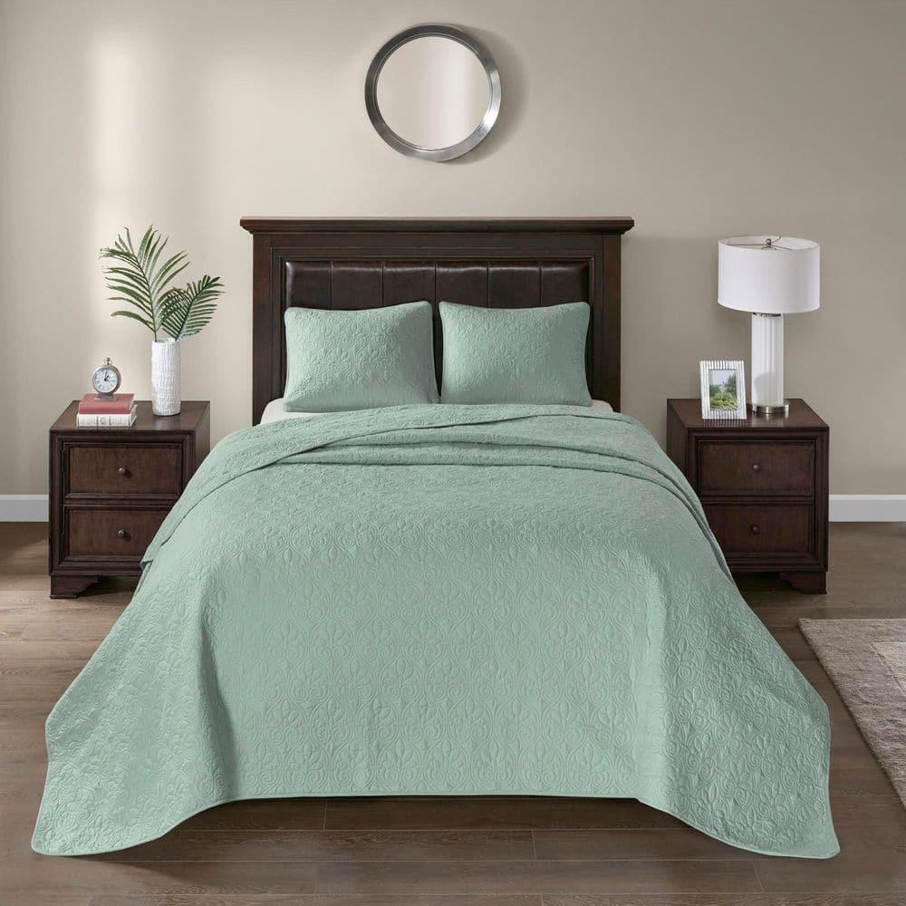 Quebec Reversible Bedspread Set