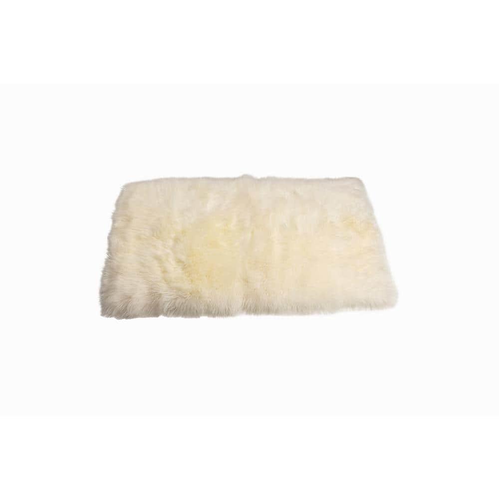 Natural New Zealand Sheepskin Single Rectangular Rug | Natural | 2'x3'