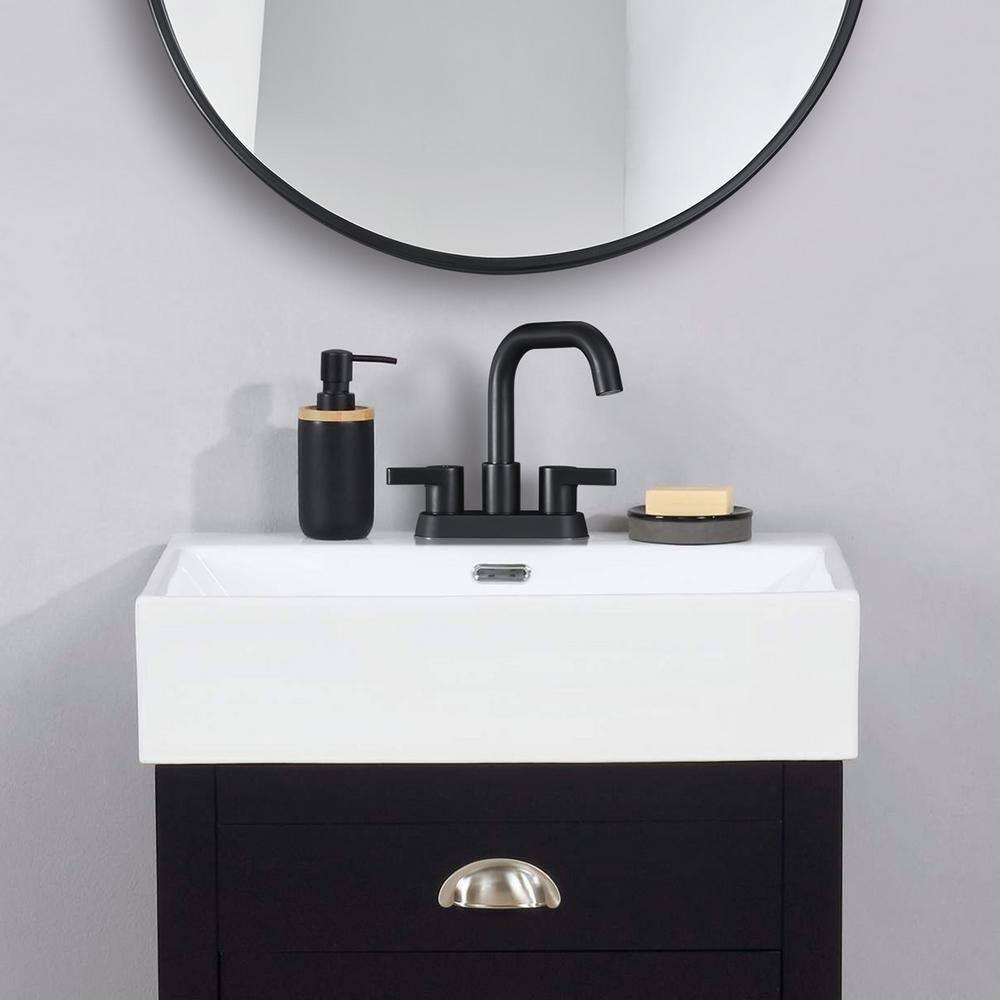 Centerset 2-handle Bathroom Faucet