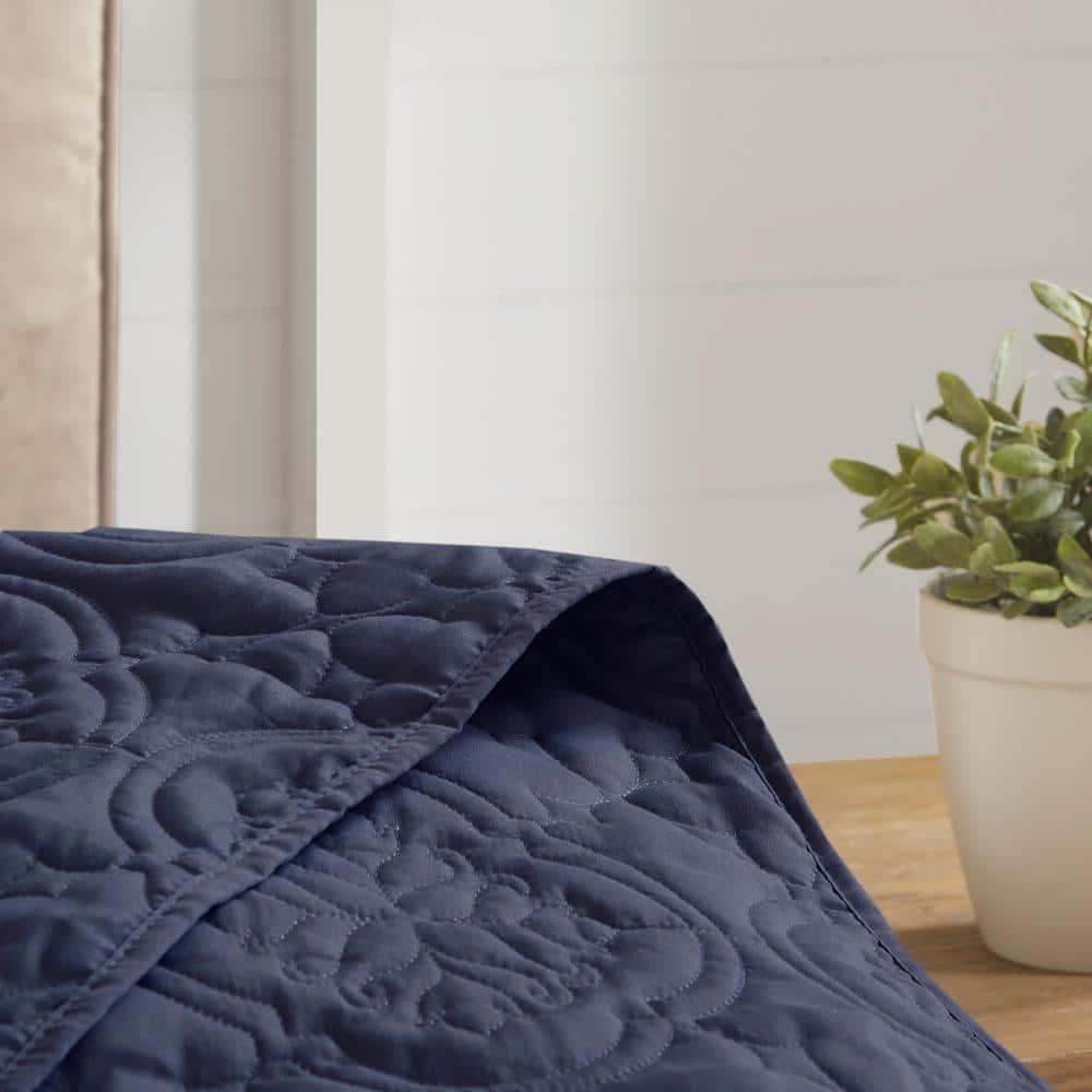 Quebec Reversible Bedspread Set