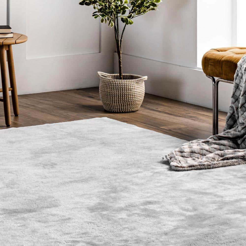 nuLOOM 2' x 3' Cozy Plush SuperiorWash Area Rug, Machine Washable, Non-Slip, Soft Fluffy Shag Carpet for Living Room Bedroom Nursery, Loni Light Grey