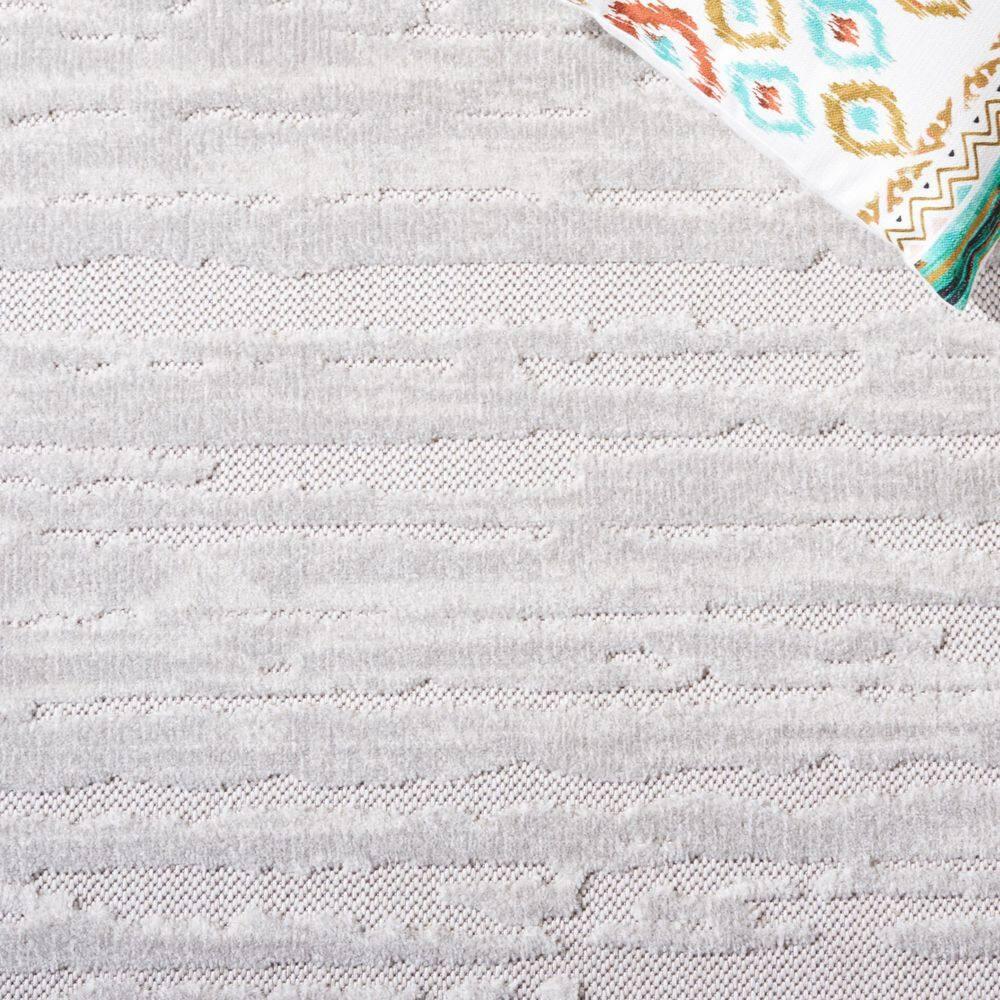 Cabana CBN506 Power Loomed Indoor/Outdoor Area Rug - Gray/Ivory - 6'7"x6'7" - Safavieh.