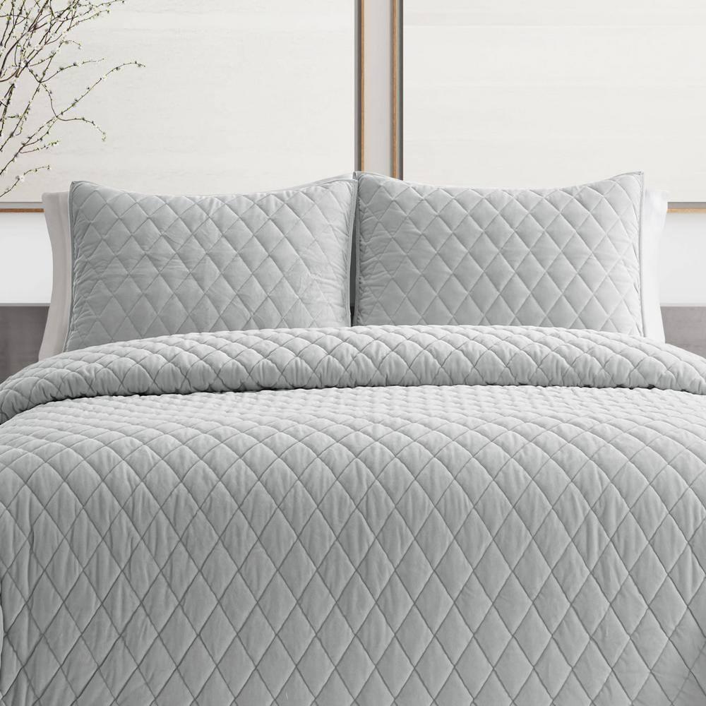 Vera Wang Waffle Stripe Vera Wang Diamond Velvet Quilt Set