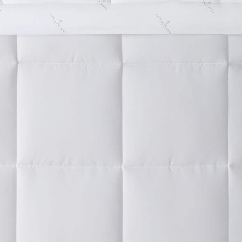 London Fog London Fog Seersucker Dot Comforter