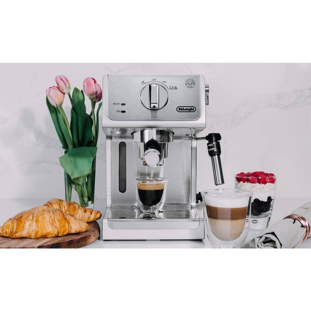 De'Longhi ® Stainless Steel Pump Espresso Maker