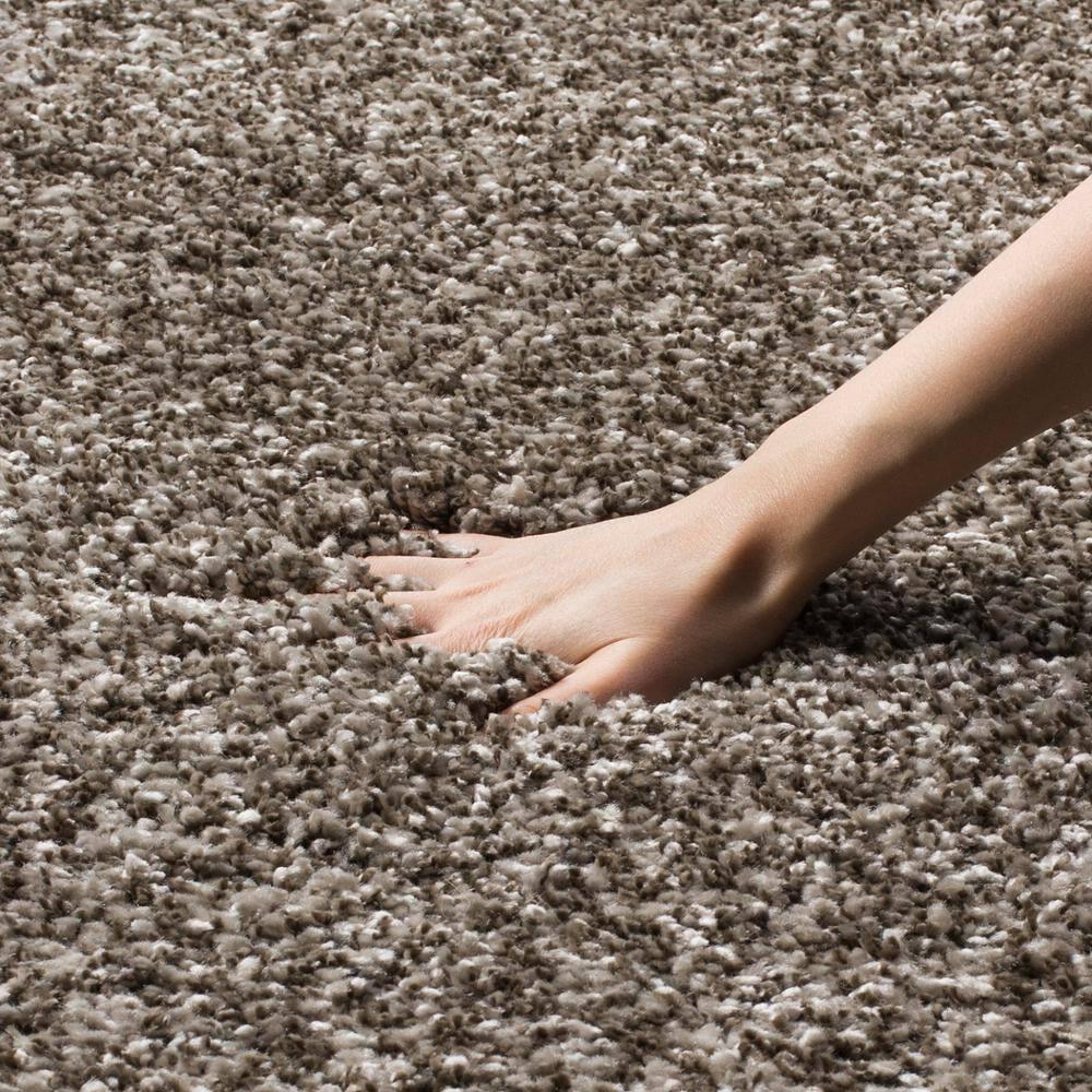 Shag SG180 Power Loomed Accent Rug - Grey - 2'x4' - Safavieh.