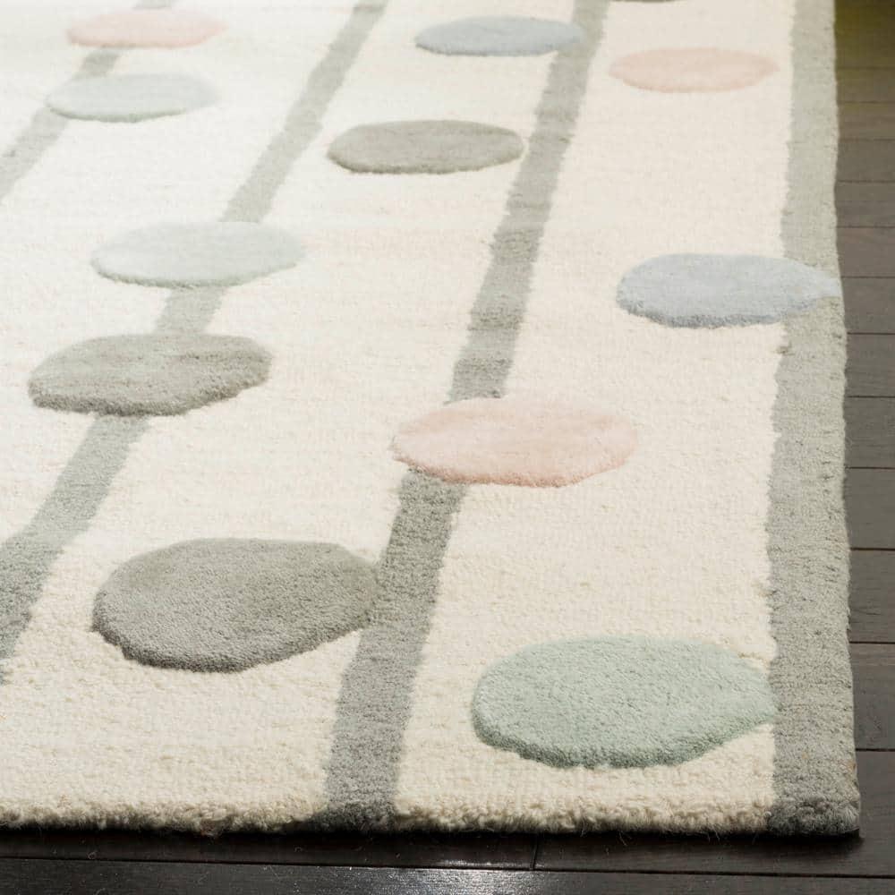 Safavieh Kids Confetti SFK909 Hand Tufted Indoor Accent Rug - Ivory/Multi - 4'x6' - Safavieh