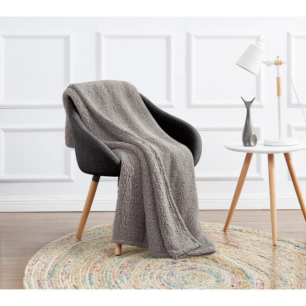 My World Cloud Faux Shearling Throw Blanket in Gray