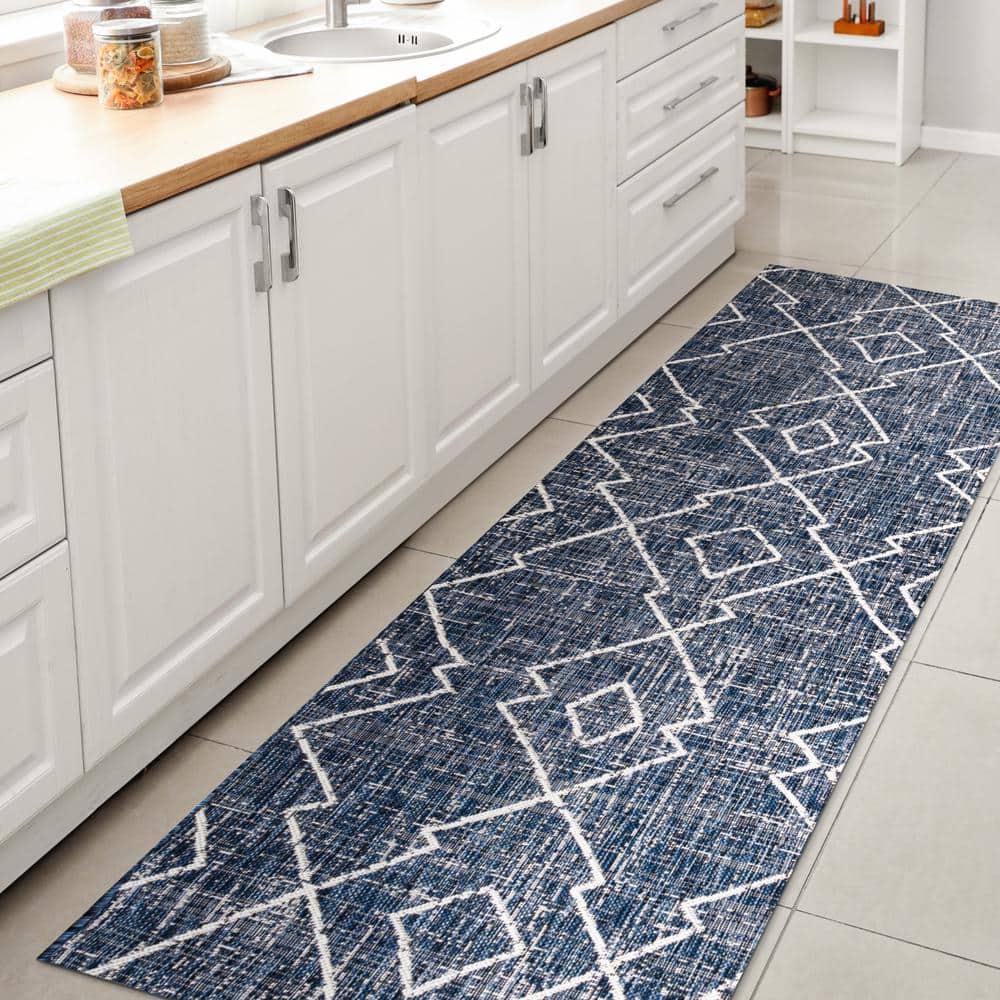 2'x8' Carwa  Diamond Trellis Indoor/Outdoor Runner Rug, Blue/Ivory - JONATHAN Y