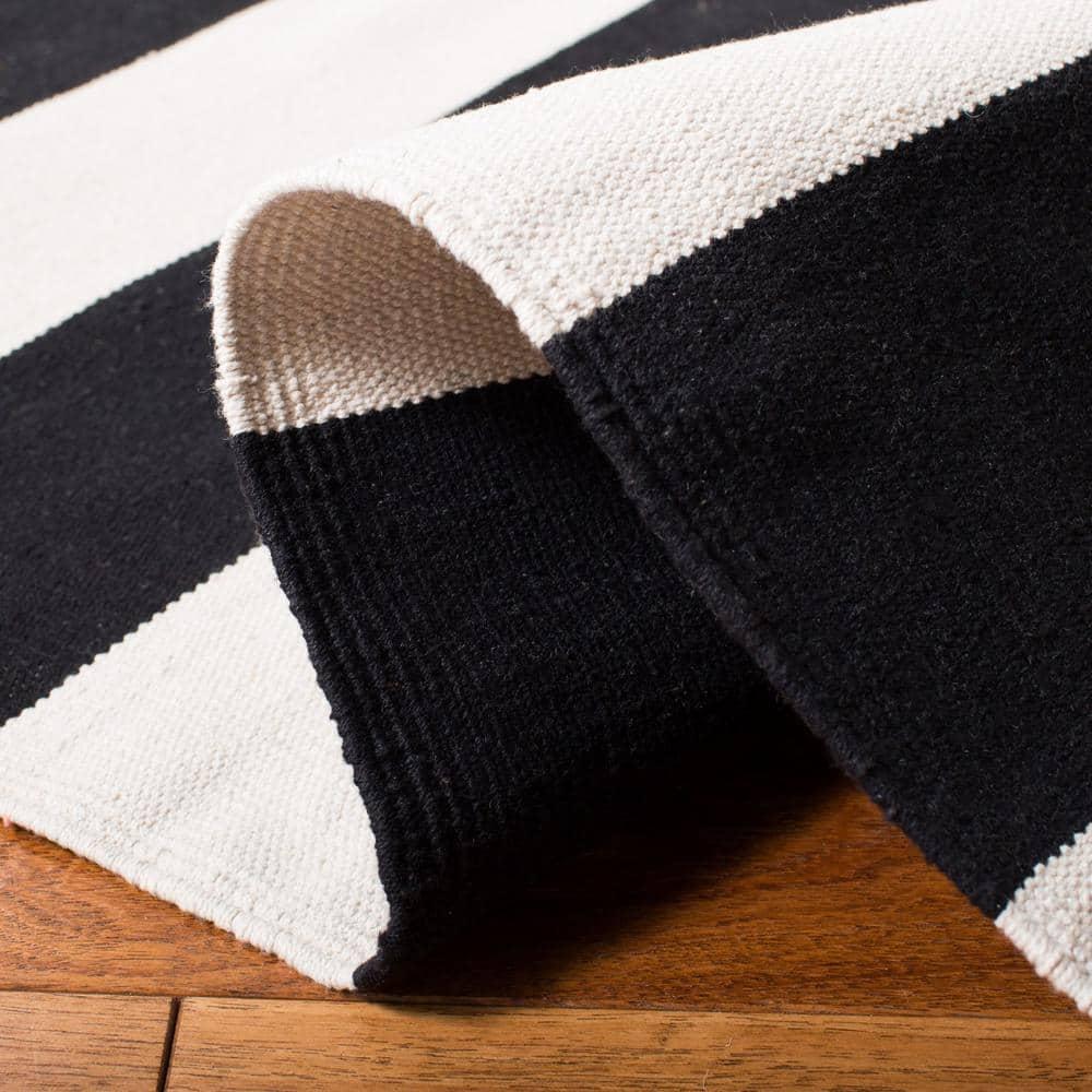 Montauk MTK712 Hand Woven Indoor Area Rug - Black/Ivory - 9'x12' - Safavieh