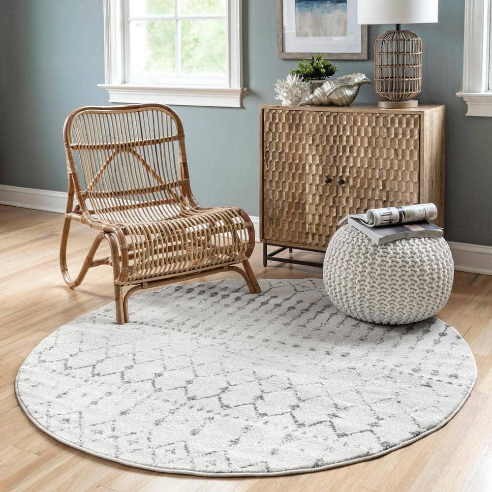 Blythe Modern Moroccan Trellis 6 ft. Gray Round Rug