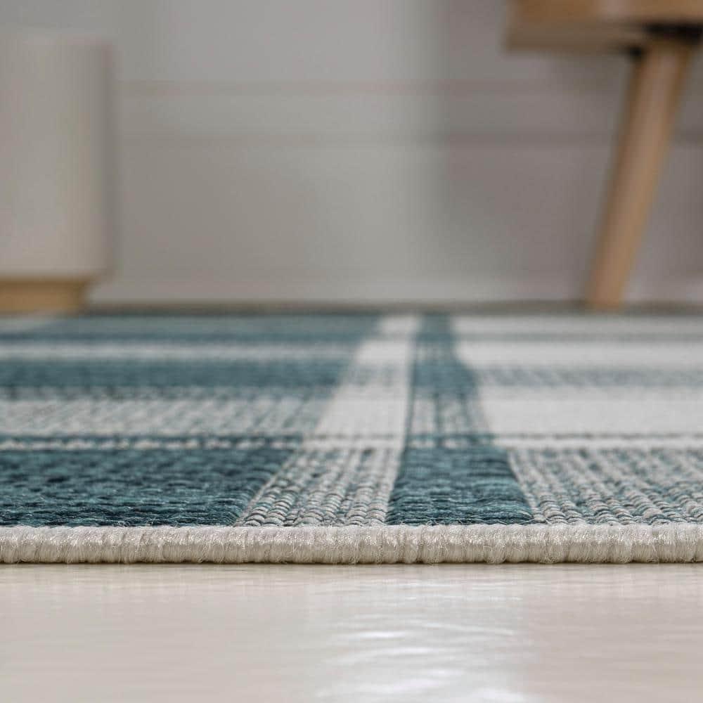 Sabine Traditional Farmhouse Bold Gingham Turquoise/Cream 8 ft. x 10 ft. Indoor/Outdoor Area Rug