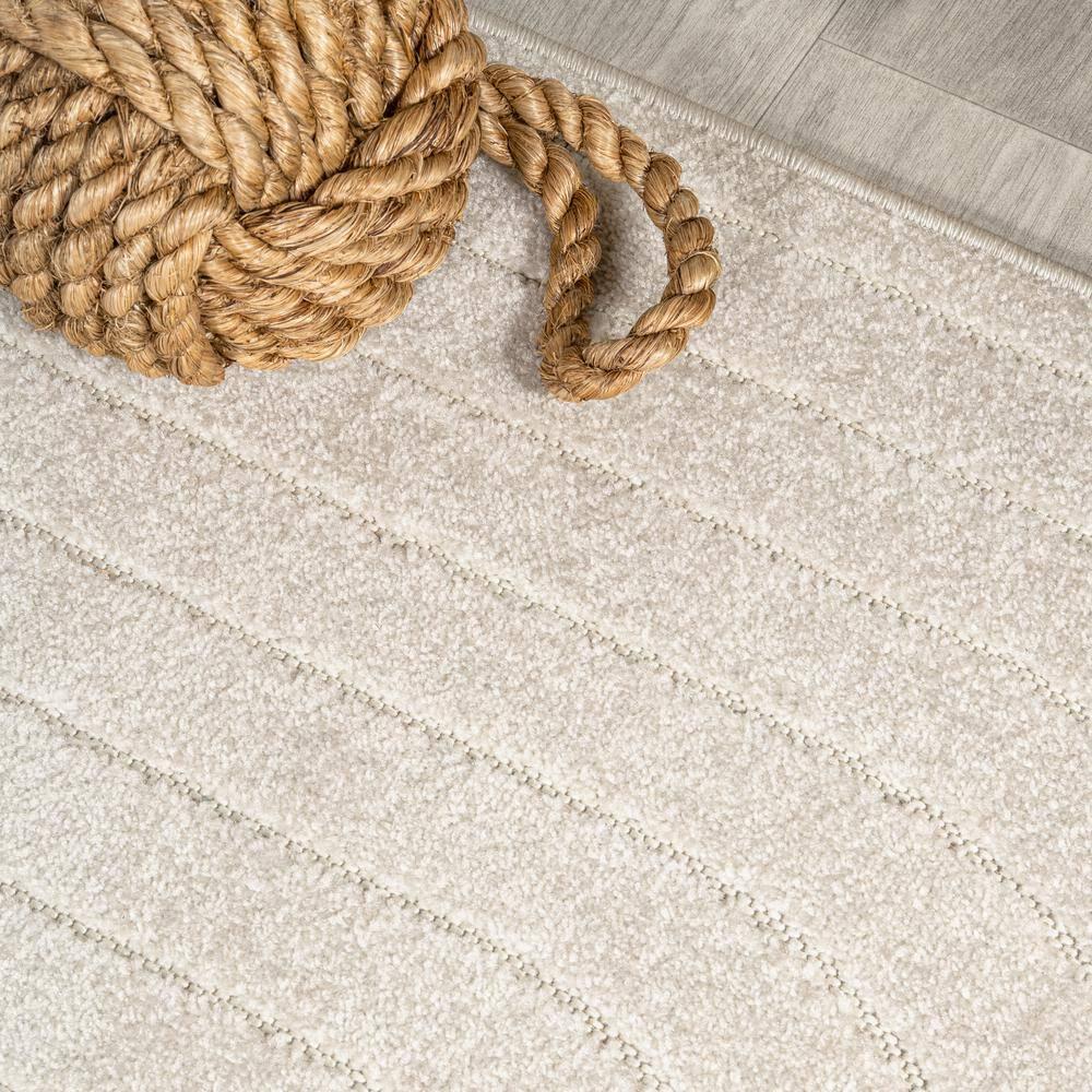 JONATHAN Y Odense High-Low Minimalist Angle Geometric Ivory/Cream 4 ft. x 6 ft. Indoor/Outdoor Area Rug
