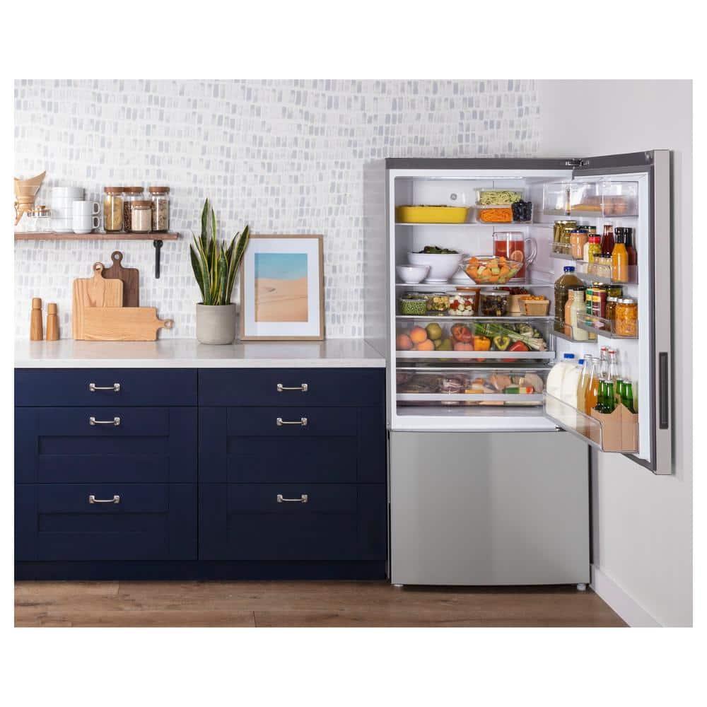 GE Appliances 31" Counter Depth Bottom Freezer 17.7 cu. ft. Refrigerator GBE17HYRFS