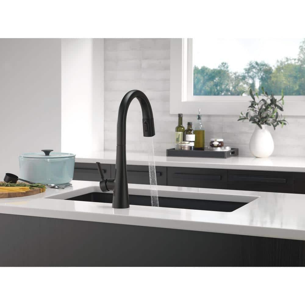 Monrovia Pull Down Single Handle Kitchen Faucet
