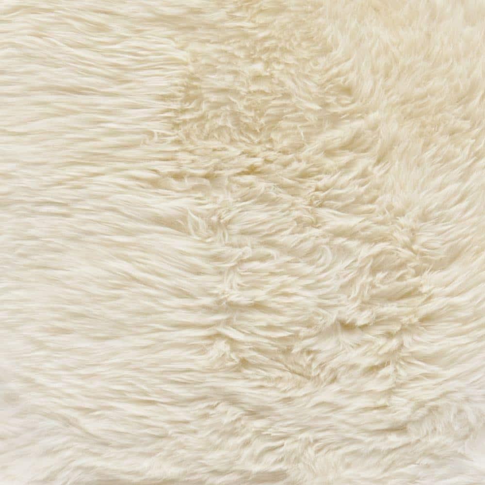 Safavieh SHS121A Sheep Skin White
