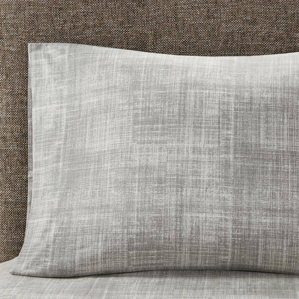 Madison Park Essentials Saben Microfiber Quilt Set with Cotton Bed Sheets