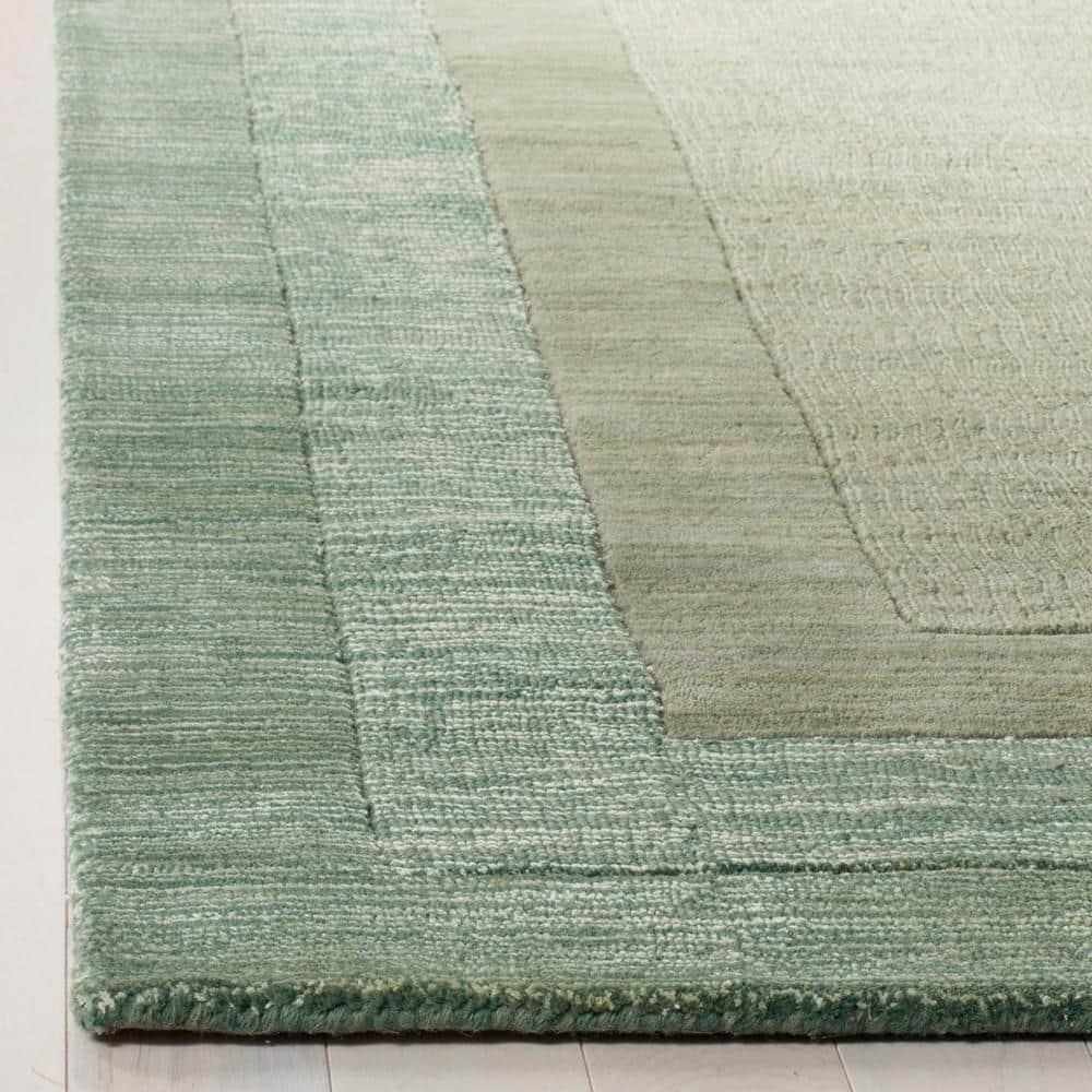 Impressions IM821 Hand Loomed Accent Rug - Green/Beige - 3'x5' - Safavieh