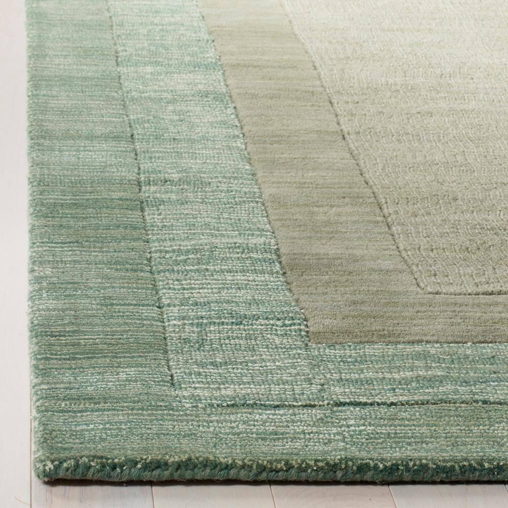 Impressions IM821 Hand Loomed Area Rug - Green/Beige - 4'x6' - Safavieh