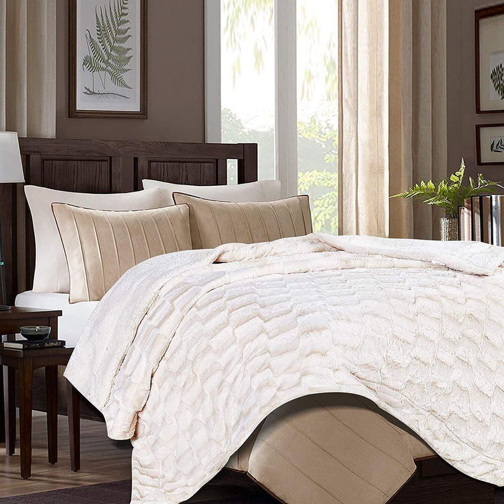 Chanasya Faux Fur Throw