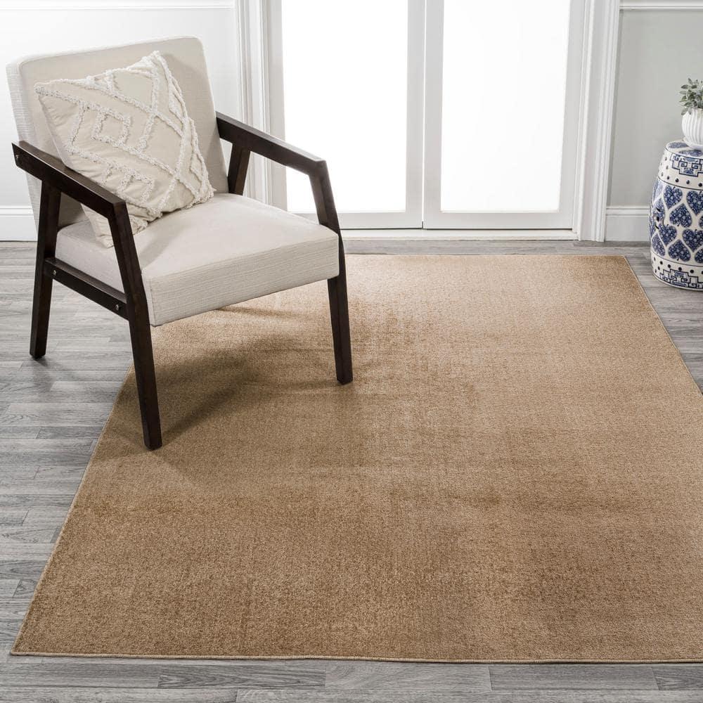 JONATHAN Y Twyla Classic Solid Low-Pile Machine-Washable Brown 4 ft. x 6 ft. Area Rug