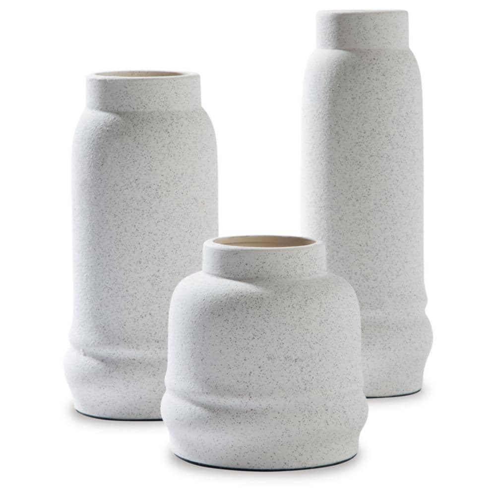 Red Barrel Studio® Lykan Table Vase