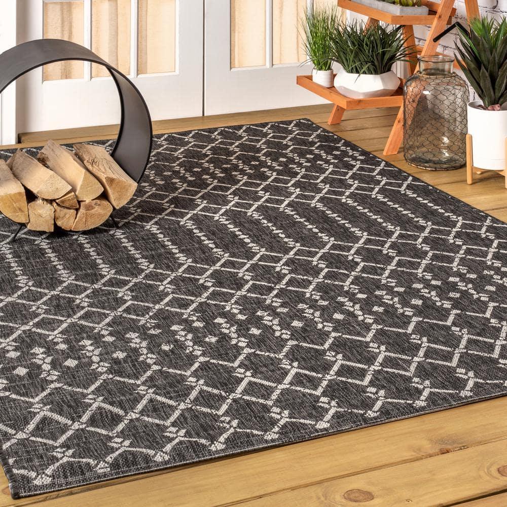 4'x6' Ourika Moroccan Geometric Textured Weave Indoor/Outdoor Area Rug, Black/Gray - JONATHAN Y