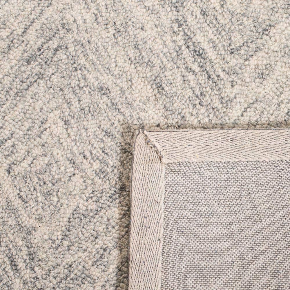 Abstract ABT767 Hand Tufted Area Rug - Silver - 6' X 9' - Safavieh.