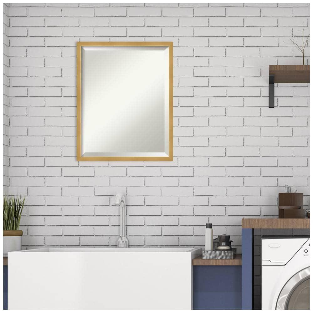 Amanti Art Espejo de Pared de Madera Biselada Dorada Pulida Svelte 21,5 x 17,5 Pulgadas.