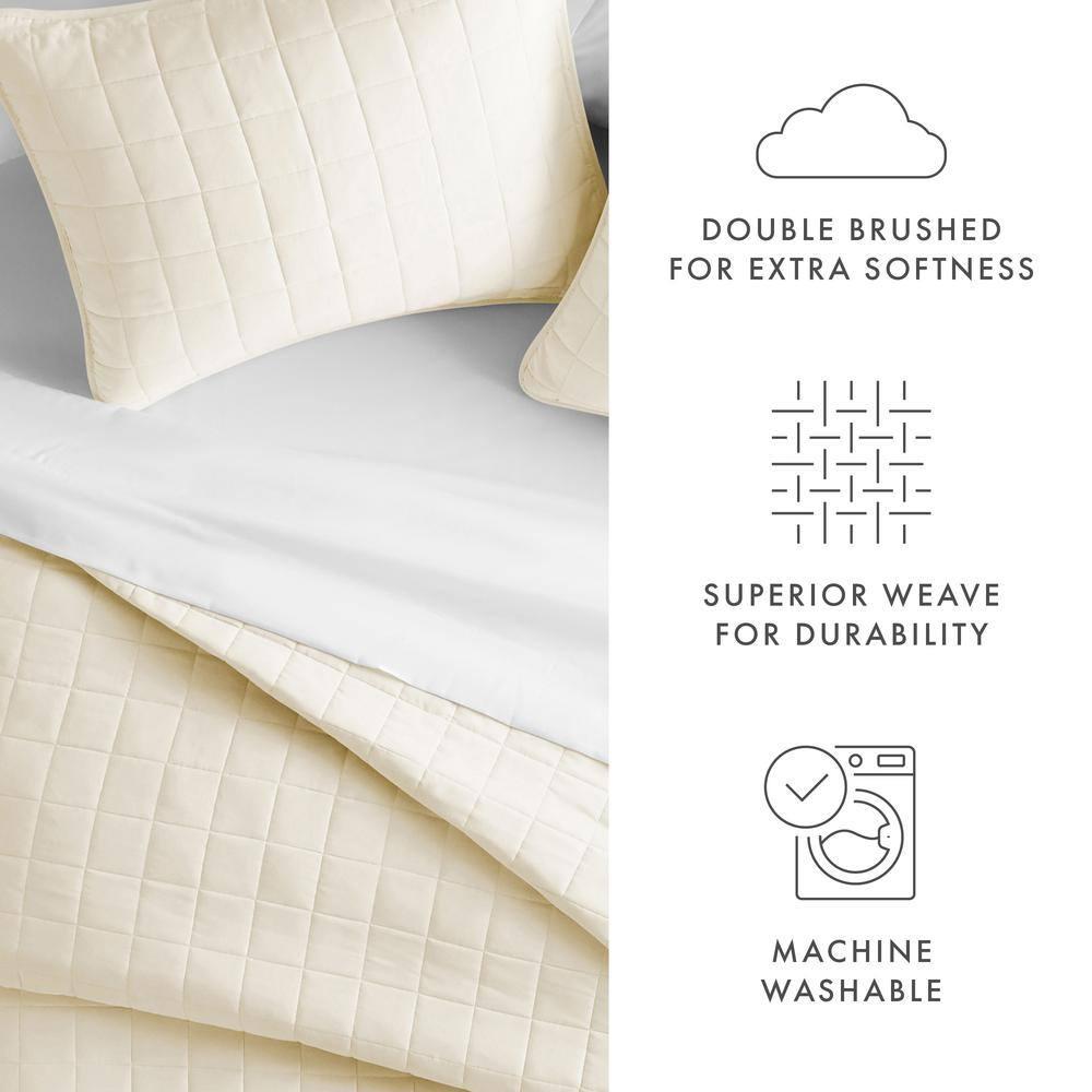 Becky Cameron Becky Cameron Square Quilt Set